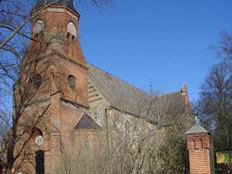 Sanierung Glockenturmkrone, Mauerwerksverfugung, Erneuerung Mauerziegel mit Muschelkalkmörtel, Putzarbeiten